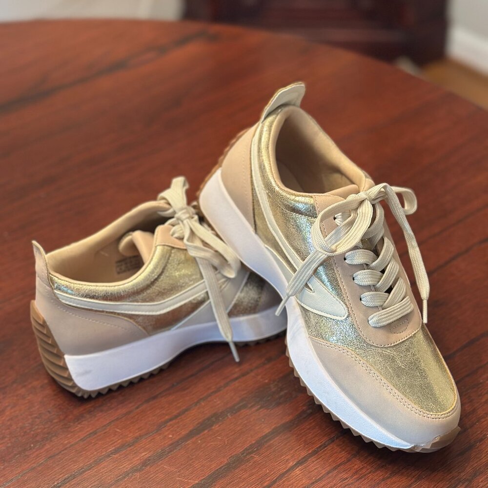 Project Cloud Women's Sneakers - Memory Foam Insole | 8.5